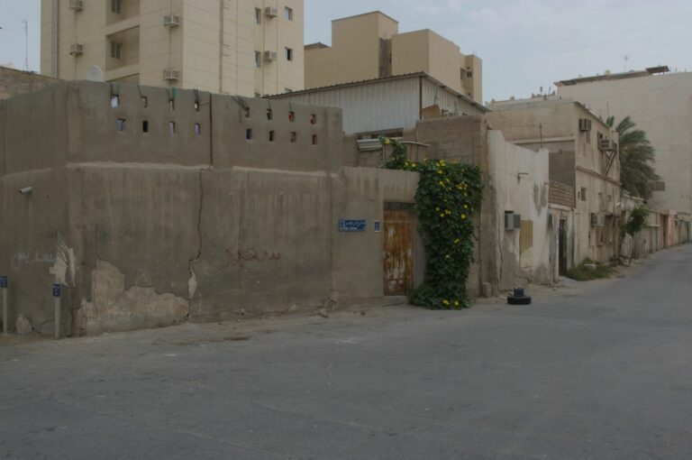 Ibn Zuhair St. Umm Ghuwailina 2011